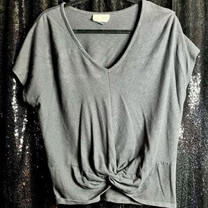 Universal Thread Charcoal Twist Front Tee